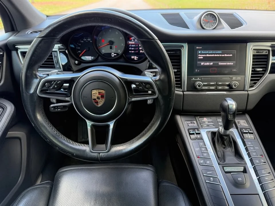 2017 Porsche Macan - Image 7 of 11