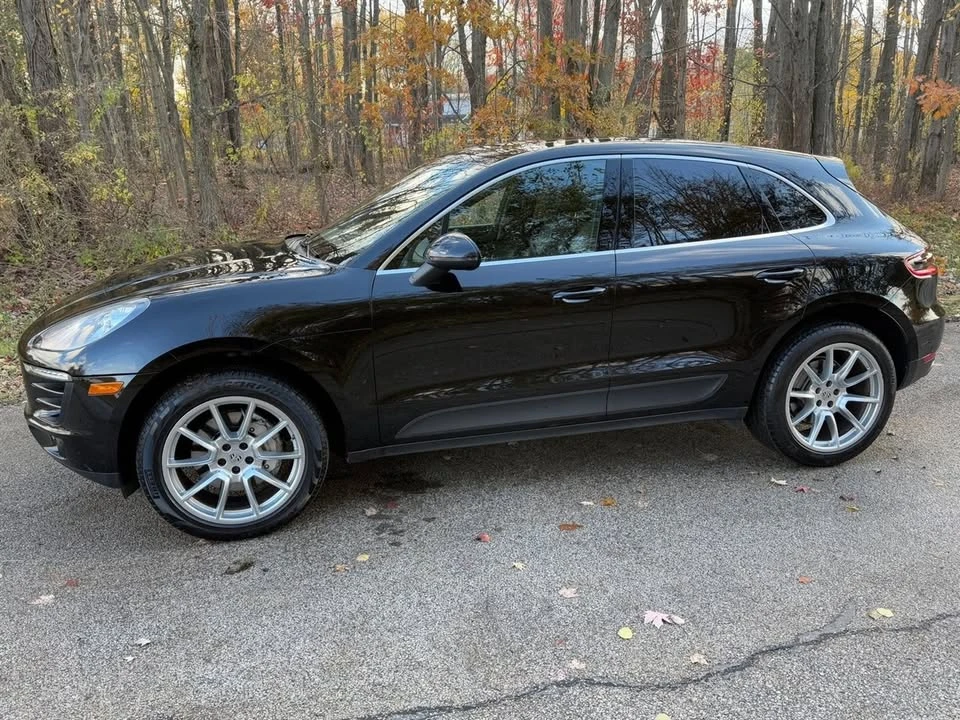 2017 Porsche Macan - Image 3 of 11