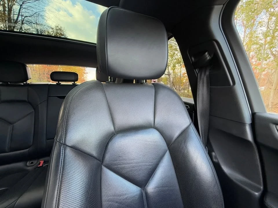 2017 Porsche Macan - Image 11 of 11