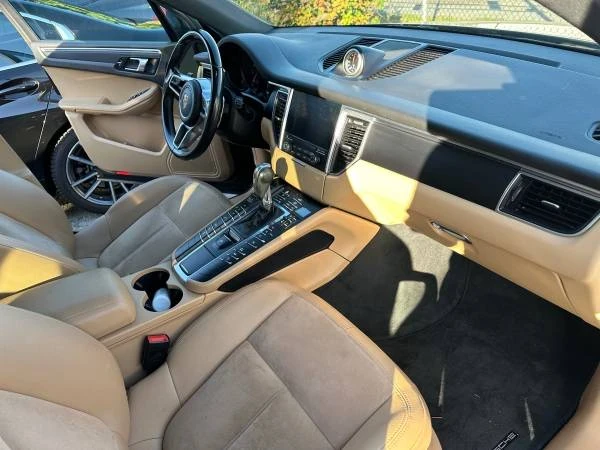 2017 Porsche Macan - Image 3 of 10
