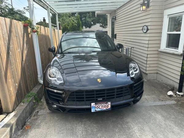 2017 Porsche Macan - Image 2 of 10