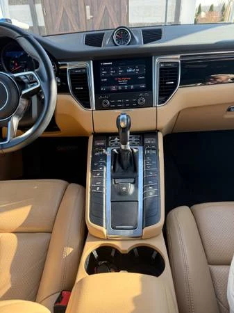2017 Porsche Macan - Image 8 of 18