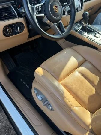 2017 Porsche Macan - Image 18 of 18