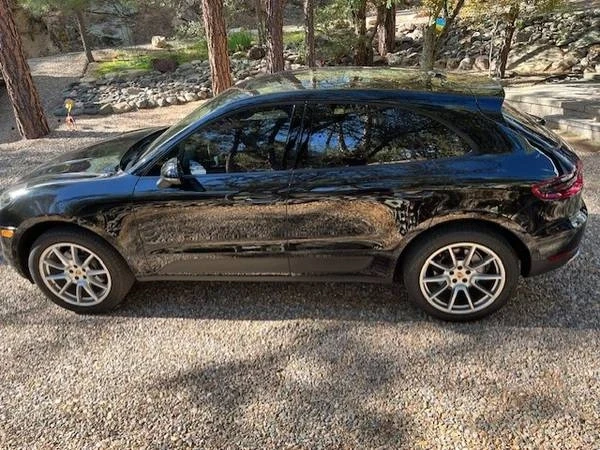 2017 Porsche Macan - Image 4 of 9