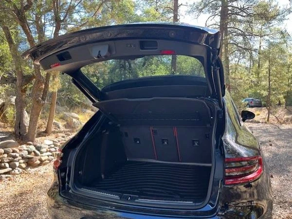 2017 Porsche Macan - Image 7 of 9