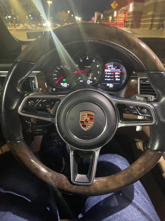 2017 Porsche Macan - Image 3 of 5
