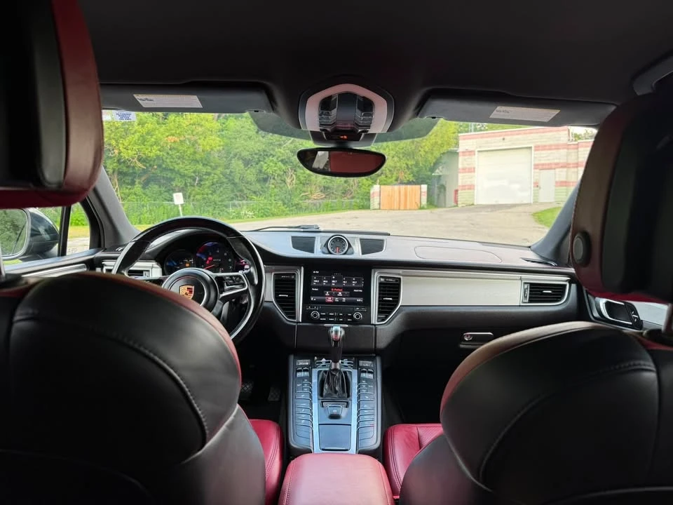 2017 Porsche Macan GTS - Image 11 of 17
