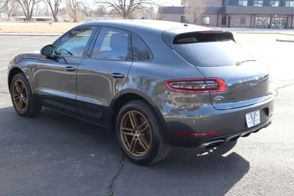 2017 Porsche Macan - Image 8 of 21