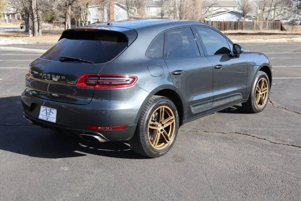 2017 Porsche Macan - Image 4 of 21