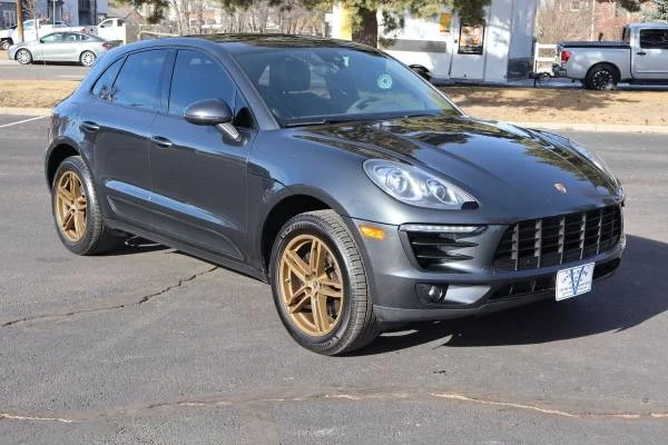 2017 Porsche Macan - Image 2 of 21