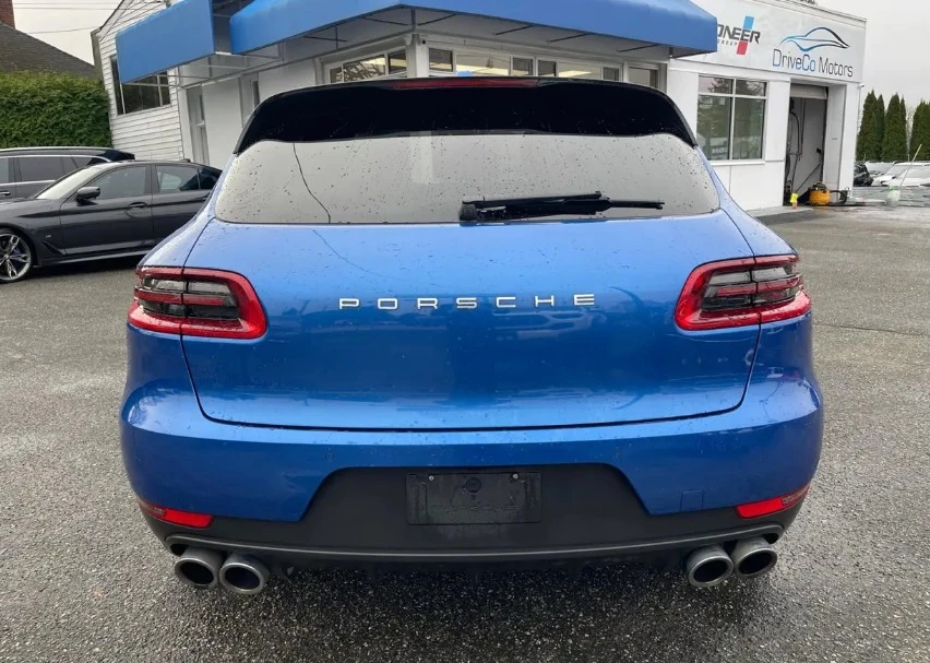 2017 Porsche Macan - Image 5 of 9