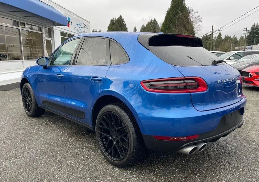 2017 Porsche Macan - Image 6 of 8