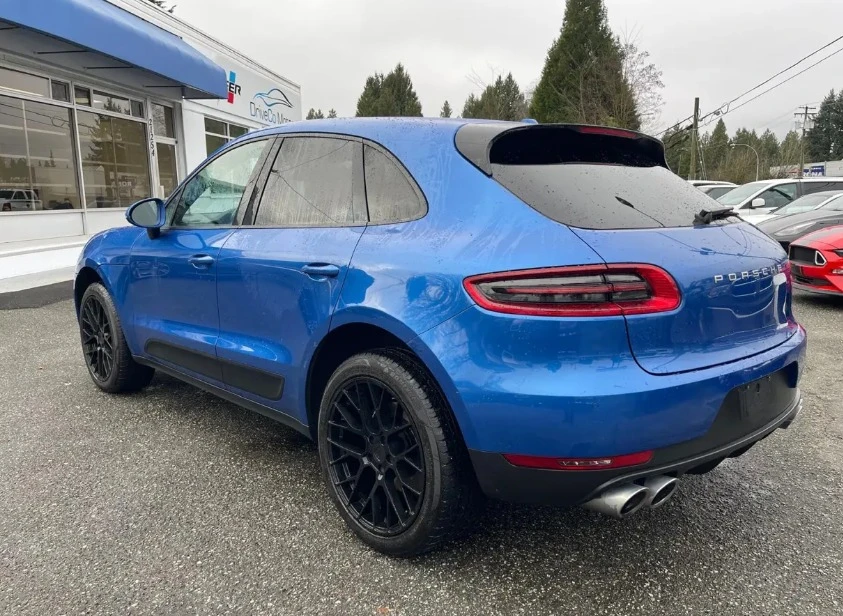 2017 Porsche Macan - Image 6 of 9