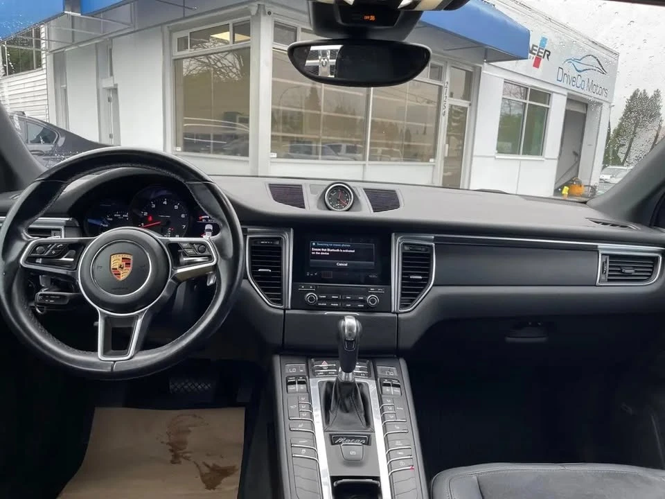 2017 Porsche Macan - Image 2 of 7