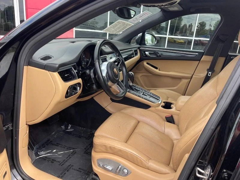 2017 Porsche Macan - Image 5 of 10