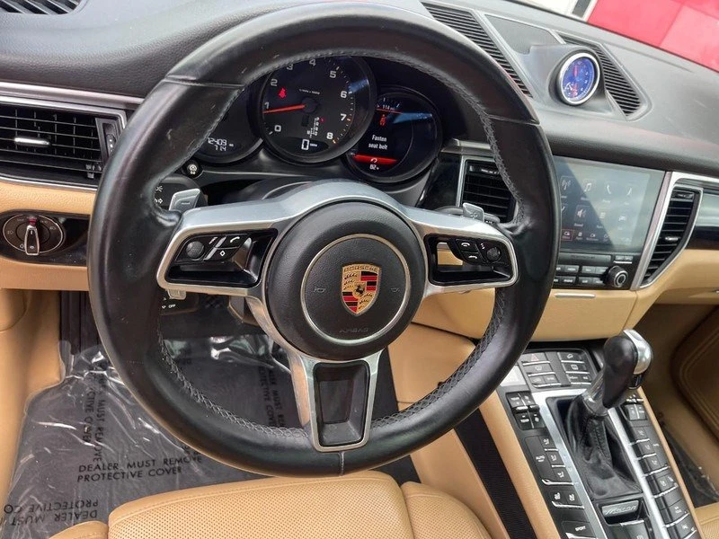 2017 Porsche Macan - Image 6 of 10