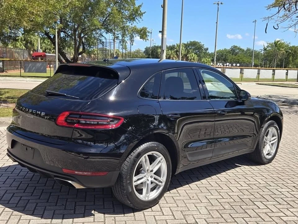 2017 Porsche Macan - Image 6 of 20