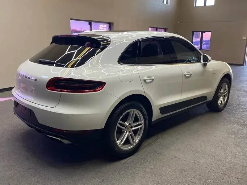 2017 Porsche Macan - Image 4 of 17