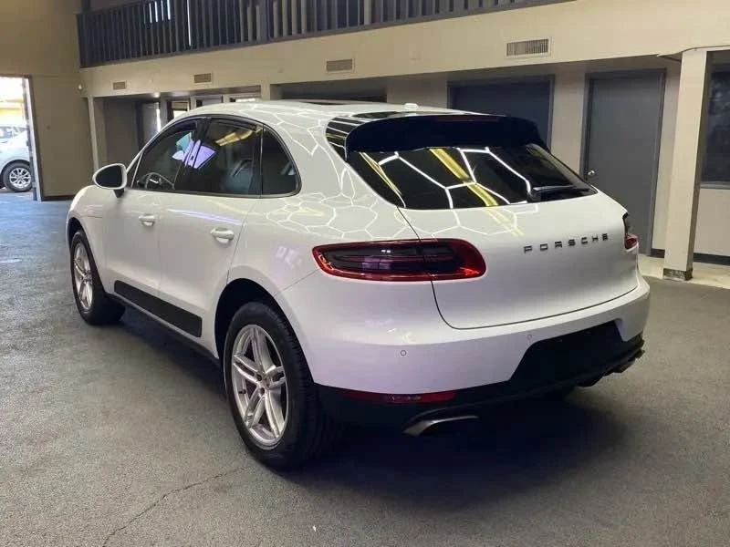 2017 Porsche Macan - Image 3 of 17