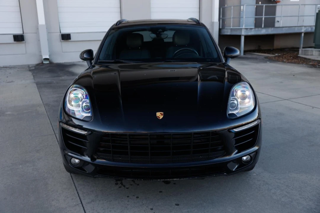 2017 Porsche Macan - Image 17 of 21