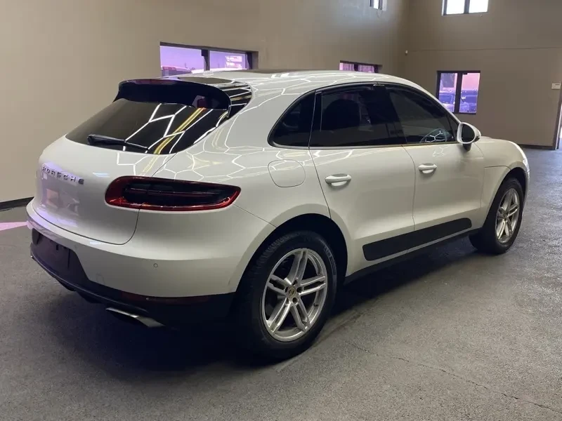 2017 Porsche Macan - Image 3 of 16