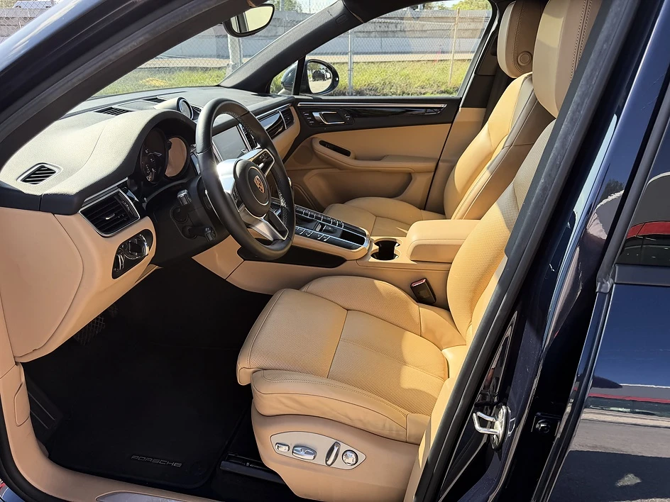 2017 Porsche Macan - Image 25 of 26