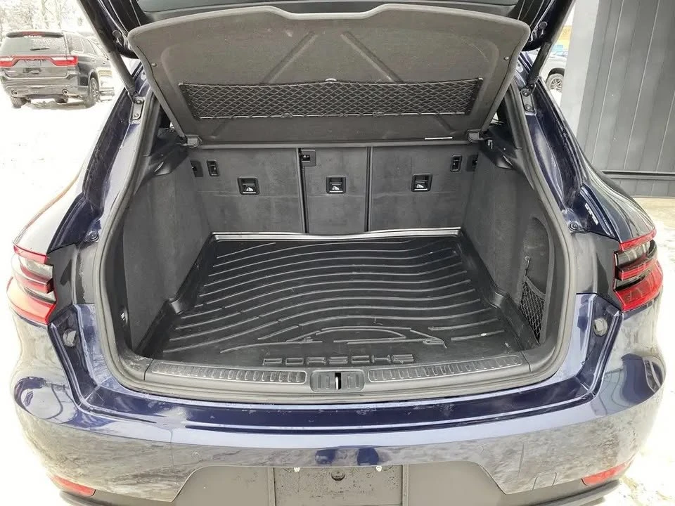 2017 Porsche Macan Turbo - Image 8 of 15