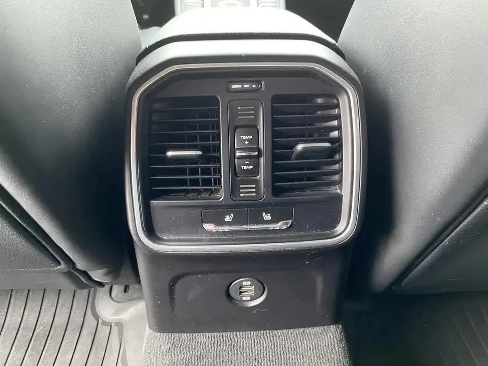 2017 Porsche Macan Turbo - Image 10 of 15