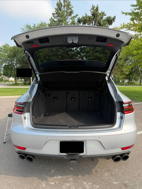 2017 Porsche Macan Turbo - Image 7 of 23