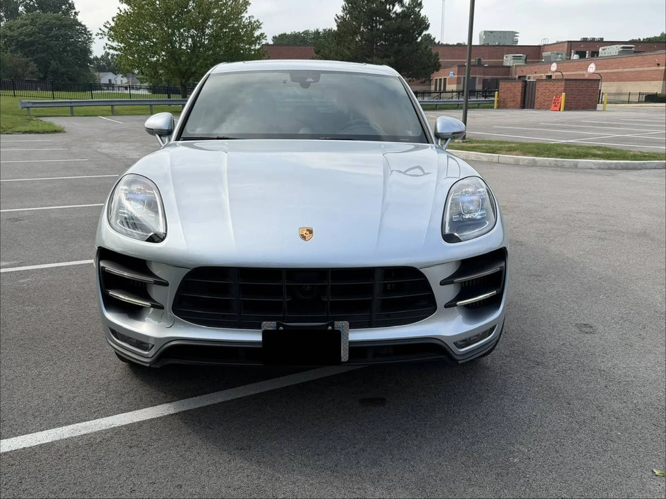 2017 Porsche Macan Turbo - Image 5 of 23
