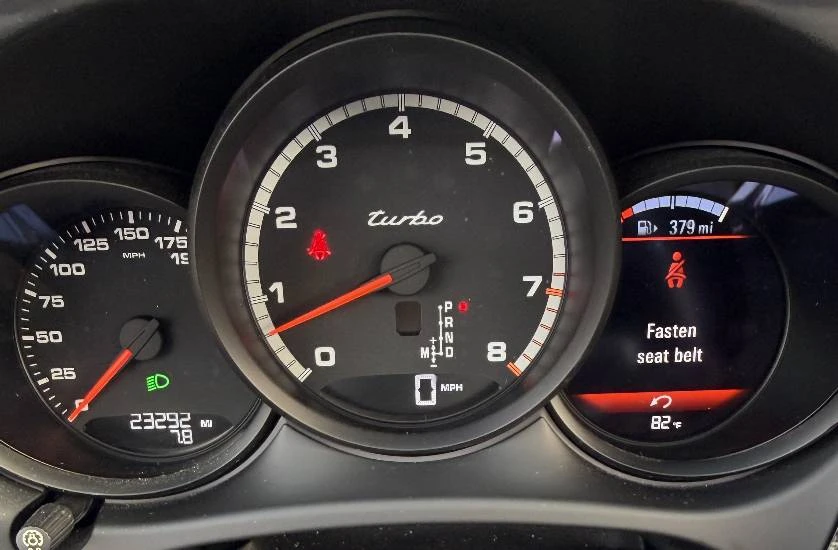 2017 Porsche Macan Turbo - Image 9 of 23
