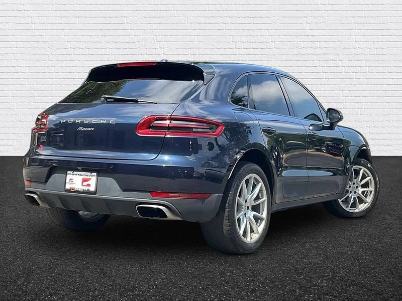 2017 Porsche Macan - Image 4 of 8
