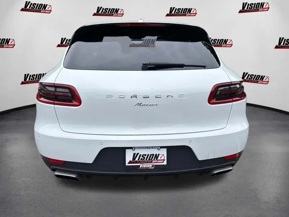 2017 Porsche Macan - Image 5 of 10