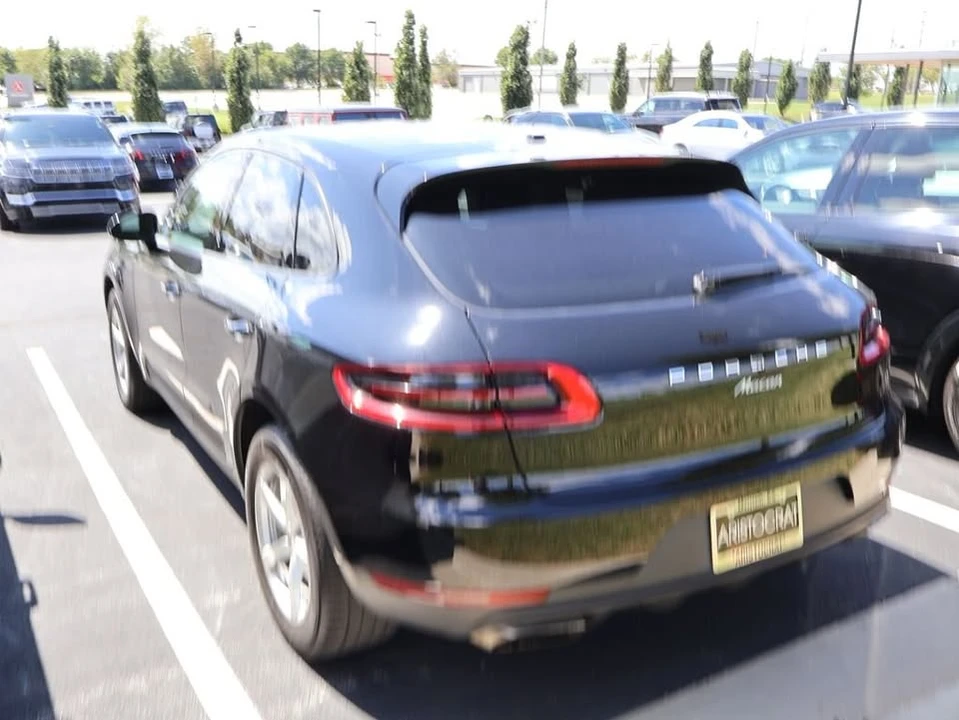 2017 Porsche Macan - Image 14 of 17