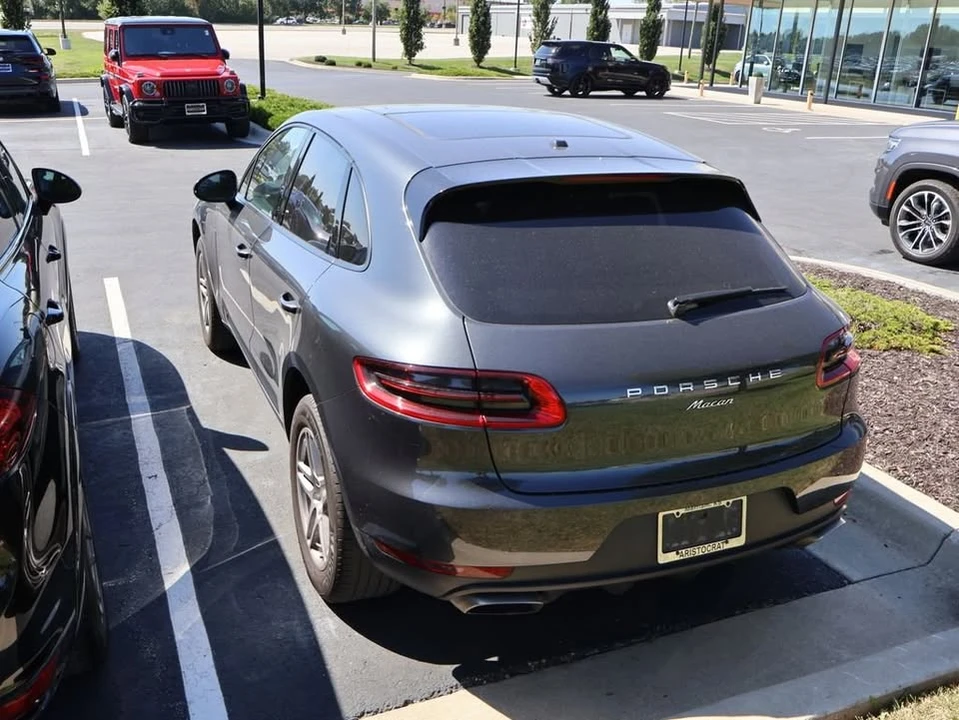 2017 Porsche Macan - Image 14 of 20