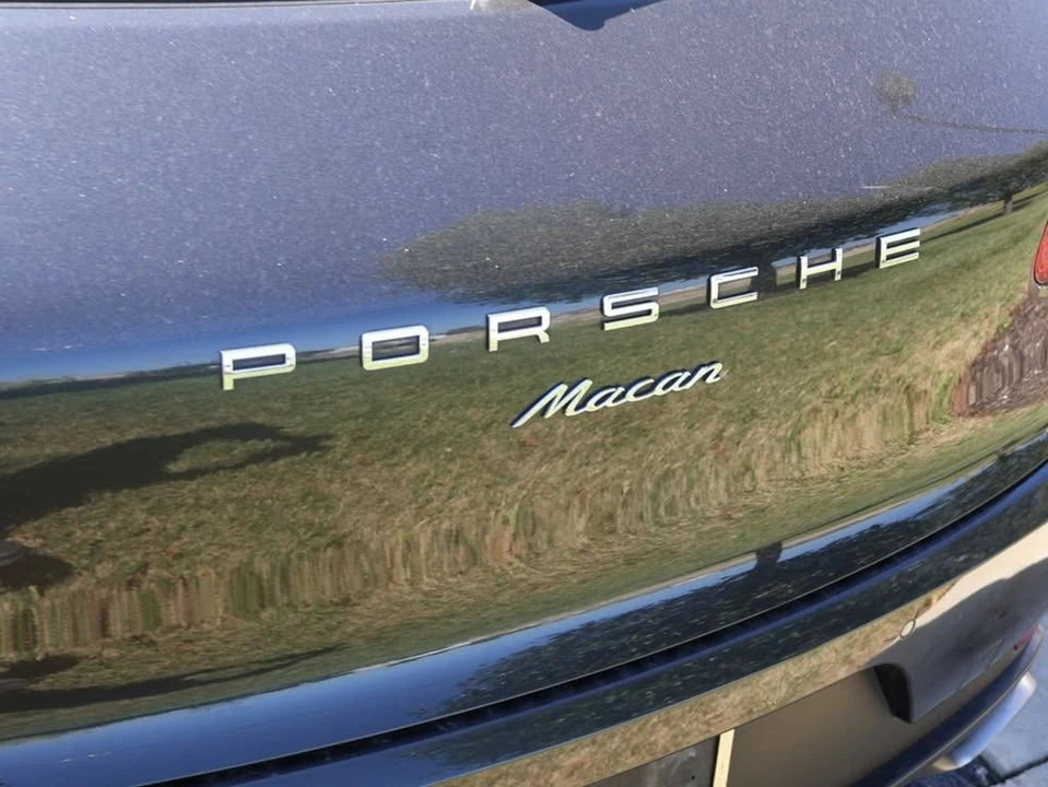 2017 Porsche Macan - Image 15 of 20