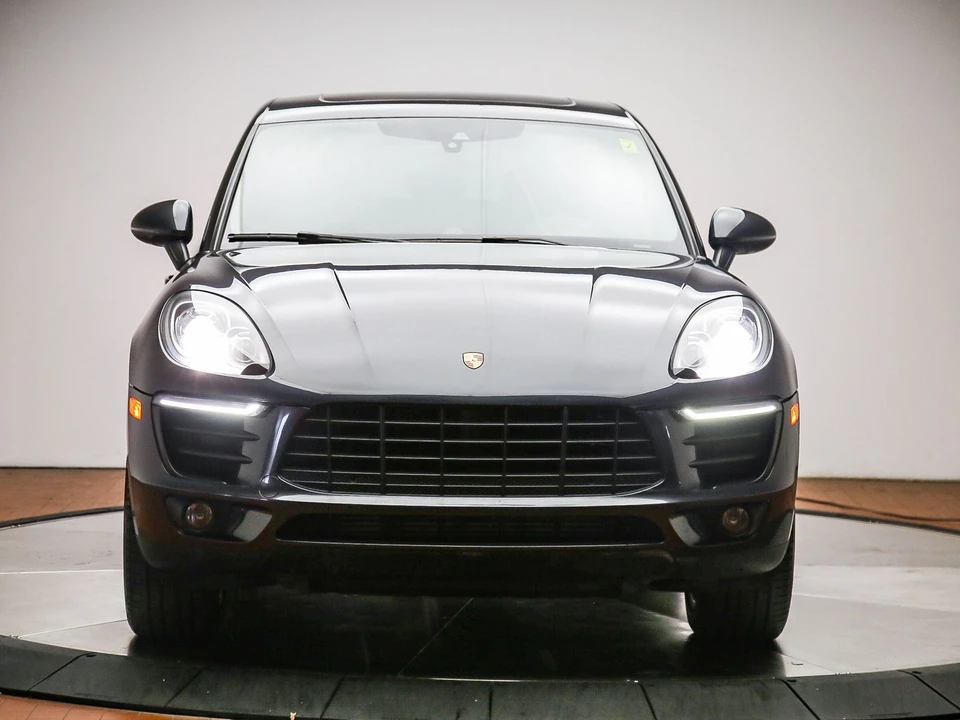 2017 Porsche Macan - Image 9 of 31