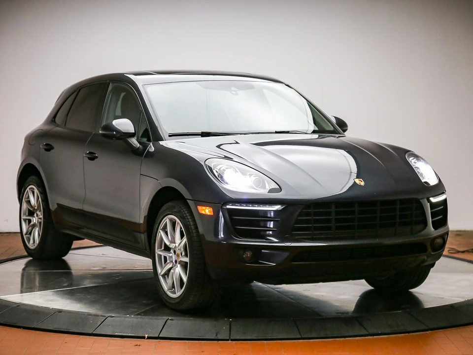 2017 Porsche Macan - Image 8 of 31
