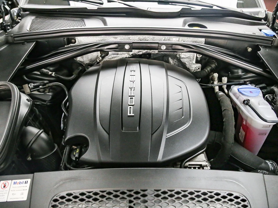 2017 Porsche Macan - Image 31 of 31