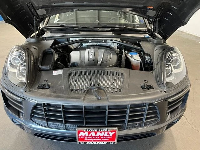 2017 Porsche Macan - Image 9 of 30