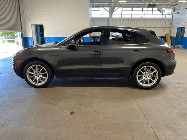2017 Porsche Macan - Image 6 of 30