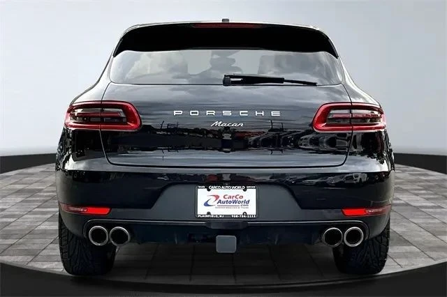 2017 Porsche Macan - Image 6 of 12