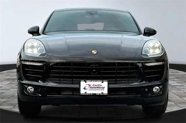 2017 Porsche Macan - Image 2 of 12