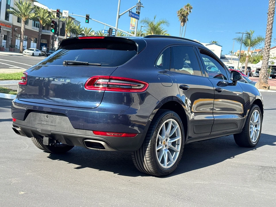 2017 Porsche Macan - Image 8 of 20