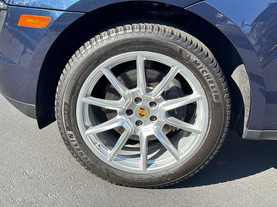 2017 Porsche Macan - Image 4 of 20