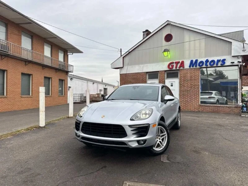 2017 Porsche Macan - Image 2 of 12