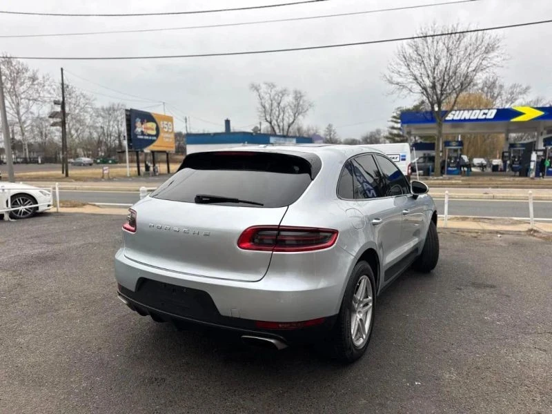 2017 Porsche Macan - Image 12 of 12
