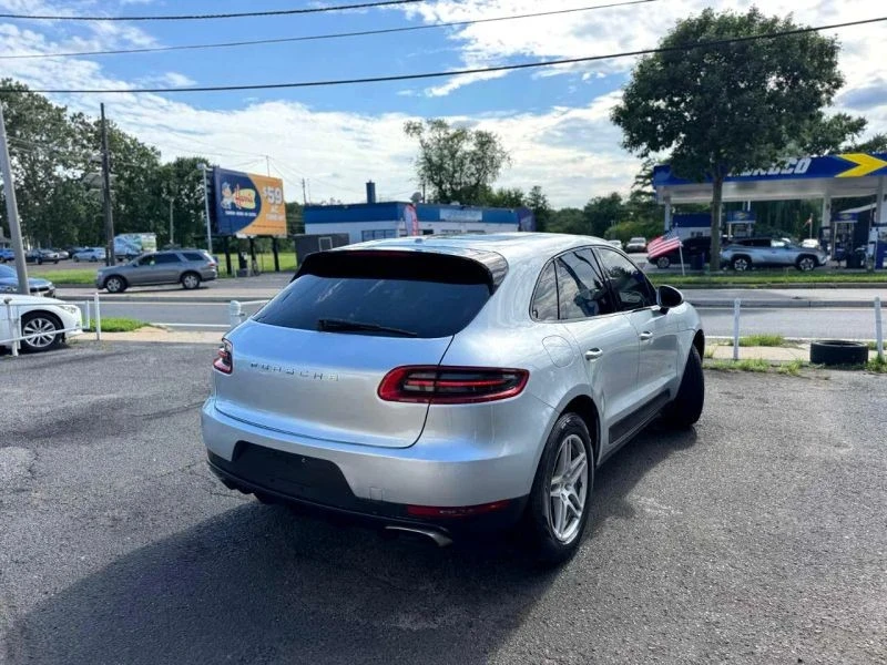 2017 Porsche Macan - Image 12 of 12