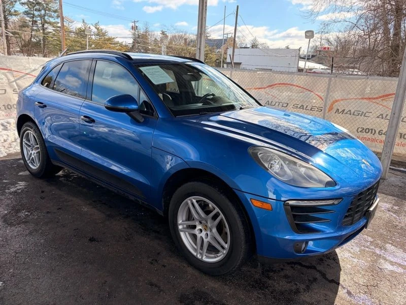 2017 Porsche Macan - Image 7 of 12