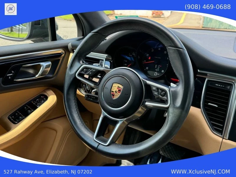 2017 Porsche Macan - Image 11 of 12